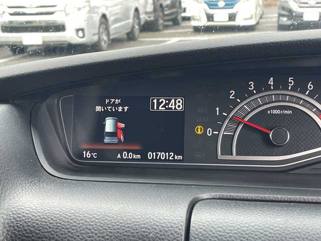 ホンダ Ｎ ＢＯＸ カスタム L 千葉県 2023(令5)年 1.7万km プラチナホワイトパール ナビＣＮ－ＨＥ０２Ｄ　バックカメラ　電動スライドドア　ＢＴ　フルセグＴＶ　ＤＶＤ　シートヒーター　ＥＴＣ　ホンダセンシング　電子パーキング　ブレーキホールド　レーダークルーズ　ドラレコ　ＬＥＤライト