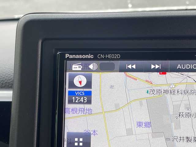 ホンダ Ｎ ＢＯＸ カスタム L 千葉県 2023(令5)年 1.7万km プラチナホワイトパール ナビＣＮ－ＨＥ０２Ｄ　バックカメラ　電動スライドドア　ＢＴ　フルセグＴＶ　ＤＶＤ　シートヒーター　ＥＴＣ　ホンダセンシング　電子パーキング　ブレーキホールド　レーダークルーズ　ドラレコ　ＬＥＤライト