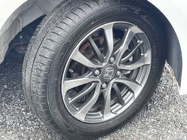 ホンダ Ｎ ＢＯＸ カスタム L 千葉県 2023(令5)年 1.7万km プラチナホワイトパール ナビＣＮ－ＨＥ０２Ｄ　バックカメラ　電動スライドドア　ＢＴ　フルセグＴＶ　ＤＶＤ　シートヒーター　ＥＴＣ　ホンダセンシング　電子パーキング　ブレーキホールド　レーダークルーズ　ドラレコ　ＬＥＤライト