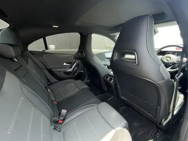 メルセデス・ベンツ ＣＬＡ２００ｄ AMGライン 長野県 2020(令2)年 4.2万km モハーベシルバー 純ナビ/革シート /純正18AW /ACC /LKA /BSM /Pシート/シートヒーター /サンルーフ /ドラレコ /全周囲カメラ /オートパーキング /レーダーセーフティパッケージ /アドバンスドパッケージ /アンビエントライト/MBUX/オートホールド/ワイヤレス充電