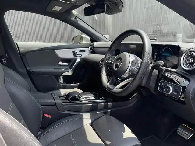 メルセデス・ベンツ ＣＬＡ２００ｄ AMGライン 長野県 2020(令2)年 4.2万km モハーベシルバー 純ナビ/革シート /純正18AW /ACC /LKA /BSM /Pシート/シートヒーター /サンルーフ /ドラレコ /全周囲カメラ /オートパーキング /レーダーセーフティパッケージ /アドバンスドパッケージ /アンビエントライト/MBUX/オートホールド/ワイヤレス充電