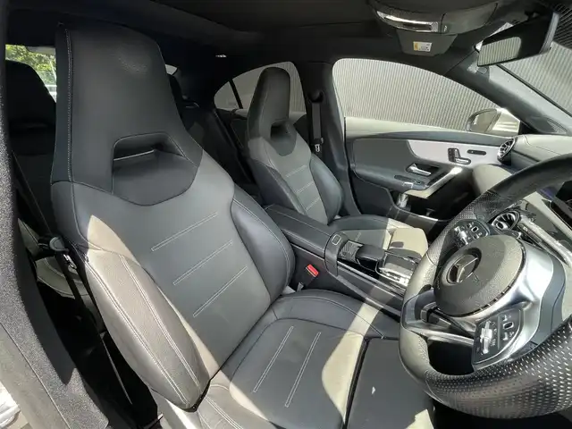 メルセデス・ベンツ ＣＬＡ２００ｄ AMGライン 長野県 2020(令2)年 4.2万km モハーベシルバー 純ナビ/革シート /純正18AW /ACC /LKA /BSM /Pシート/シートヒーター /サンルーフ /ドラレコ /全周囲カメラ /オートパーキング /レーダーセーフティパッケージ /アドバンスドパッケージ /アンビエントライト/MBUX/オートホールド/ワイヤレス充電