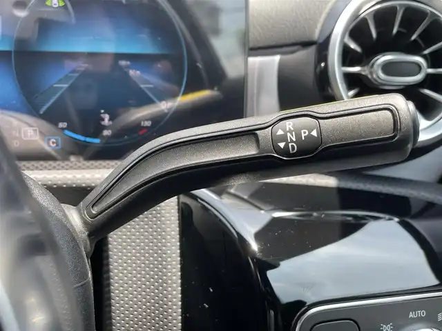 メルセデス・ベンツ ＣＬＡ２００ｄ AMGライン 長野県 2020(令2)年 4.2万km モハーベシルバー 純ナビ/革シート /純正18AW /ACC /LKA /BSM /Pシート/シートヒーター /サンルーフ /ドラレコ /全周囲カメラ /オートパーキング /レーダーセーフティパッケージ /アドバンスドパッケージ /アンビエントライト/MBUX/オートホールド/ワイヤレス充電