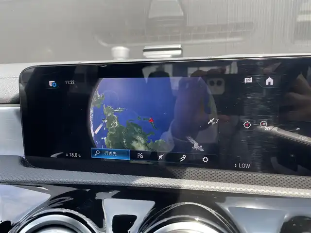 メルセデス・ベンツ ＣＬＡ２００ｄ AMGライン 長野県 2020(令2)年 4.2万km モハーベシルバー 純ナビ/革シート /純正18AW /ACC /LKA /BSM /Pシート/シートヒーター /サンルーフ /ドラレコ /全周囲カメラ /オートパーキング /レーダーセーフティパッケージ /アドバンスドパッケージ /アンビエントライト/MBUX/オートホールド/ワイヤレス充電