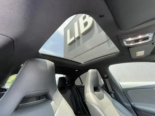 メルセデス・ベンツ ＣＬＡ２００ｄ AMGライン 長野県 2020(令2)年 4.2万km モハーベシルバー 純ナビ/革シート /純正18AW /ACC /LKA /BSM /Pシート/シートヒーター /サンルーフ /ドラレコ /全周囲カメラ /オートパーキング /レーダーセーフティパッケージ /アドバンスドパッケージ /アンビエントライト/MBUX/オートホールド/ワイヤレス充電