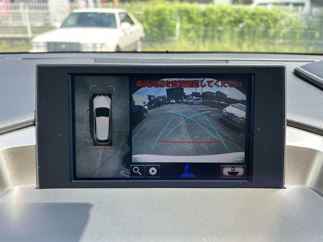 レクサス ＮＸ 300h バージョンL 熊本県 2015(平27)年 5.1万km ソニッククォーツ スカイルーフ/革シート/4WD/プッシュスタート/純正ナビ/（CD・DVD・フルセグTV・BTオーディオ・SD）/全方位カメラ/ビルトインETC/前後ドライブレコーダー/純正18インチAW/レーダークルーズ/パドルシフト/パワーバックドア/前席パワーシート・右前席シートメモリー/前席シートヒーター・エアーシート/ステアリングヒーター/LEDヘッドライト/オートライト/フォグライト/前後コーナーセンサー/横滑り防止装置/ウィンカーミラー/純正フロアマット/新車保証書/取扱説明書/スマートスペアキー×1本