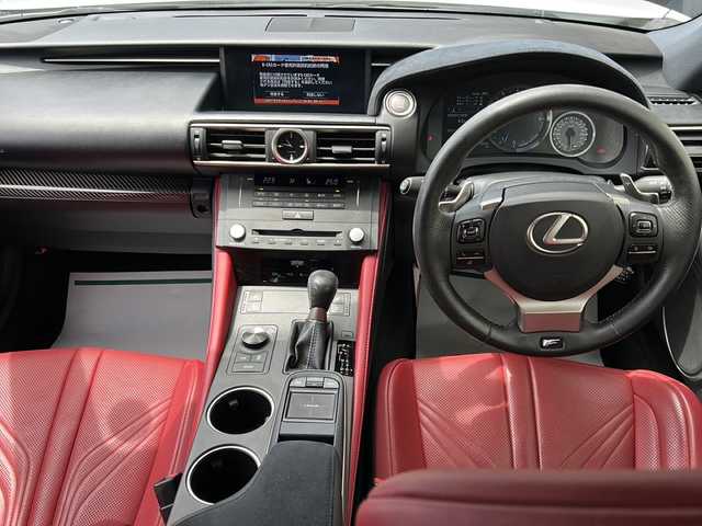 レクサス ＲＣ Ｆ 神奈川県 2015(平27)年 3.3万km ホワイトノーヴァガラスフレーク ワンオーナー/マークレビンソン/赤革シート/電動リヤスポイラー/TVD/純正ナビ【CD/DVD/SD/USB/BT/AUX/フルセグTV】/ビルトインETC(DSRC)/前席メモリーパワーシート/シートヒーター/エアシート/クルーズコントロール/プリクラッシュセーフティー/コーナーセンサー/パドルシフト/3眼LEDライト/オートハイビーム/純正フロアマット/社外前後ドライブレコーダー/ビルトインETC/ステアリングスイッチ/プッシュスタート/スマートキー/保証書/取扱説明書/カードキー/スマートキー