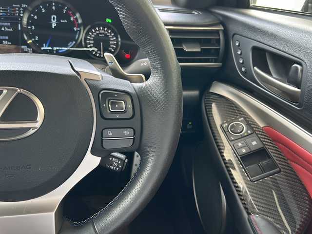 レクサス ＲＣ Ｆ 神奈川県 2015(平27)年 3.3万km ホワイトノーヴァガラスフレーク ワンオーナー/マークレビンソン/赤革シート/電動リヤスポイラー/TVD/純正ナビ【CD/DVD/SD/USB/BT/AUX/フルセグTV】/ビルトインETC(DSRC)/前席メモリーパワーシート/シートヒーター/エアシート/クルーズコントロール/プリクラッシュセーフティー/コーナーセンサー/パドルシフト/3眼LEDライト/オートハイビーム/純正フロアマット/社外前後ドライブレコーダー/ビルトインETC/ステアリングスイッチ/プッシュスタート/スマートキー/保証書/取扱説明書/カードキー/スマートキー