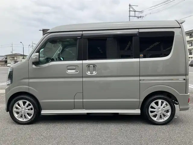 スズキ エブリィ ワゴン PZターボ スペシャル 滋賀県 2024(令6)年 0.7万km モスグレーメタリック 4WD ターボ車/車検9年11月まで/カロッツェリア8インチメモリナビ/　フルセグテレビ　Bluetooth対応/　DVD再生機能/バックカメラ/純正LEDヘッドライト/オートステップ/両側パワースライドドア/純正14インチアルミホイール/運転席シートヒーター/アイドリングストップ/プッシュスタート/ETC/保証書/取扱説明書