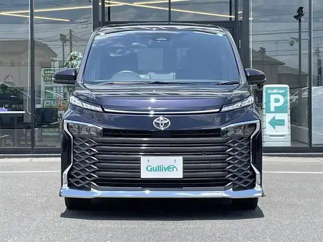 トヨタ ヴォクシー S－G 茨城県 2023(令5)年 3.6万km スパークリングブラックパールクリスタルシャイン 純正ディスプレイオーディオ/【AM・FM・TV・BT・USB・ＣＤ・ＤＶＤ】/レーダークルコン/ETC2.0/Bカメラ/前後コーナーセンサー/両側パワスラ/MTモード付AT/ブレーキホールド/オートライト/オートハイビーム/LEDライト/ヘッドライトレベライザー/純正フロアマット/純正アルミホイール/ステリモ/横滑り防止装置/レーンキープアシスト/衝突被害軽減システム