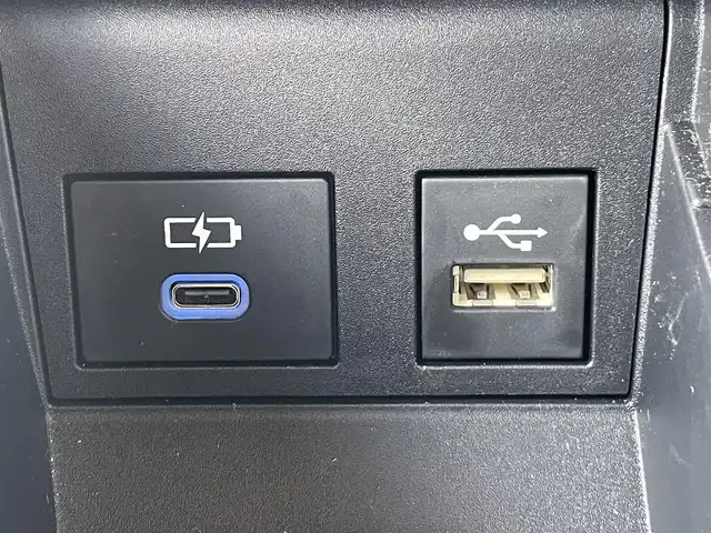 トヨタ ヴォクシー S－G 茨城県 2023(令5)年 3.6万km スパークリングブラックパールクリスタルシャイン 純正ディスプレイオーディオ/【AM・FM・TV・BT・USB・ＣＤ・ＤＶＤ】/レーダークルコン/ETC2.0/Bカメラ/前後コーナーセンサー/両側パワスラ/MTモード付AT/ブレーキホールド/オートライト/オートハイビーム/LEDライト/ヘッドライトレベライザー/純正フロアマット/純正アルミホイール/ステリモ/横滑り防止装置/レーンキープアシスト/衝突被害軽減システム