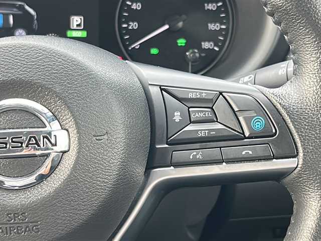 日産 キックス X 山口県 2024(令6)年 1.2万km ピュアブラック 登録時走行距離/　【11743km】/ワンオーナー/保証書/取扱説明書/純正ナビ(MM323D-L)/CD/DVD/TV/Bluetooth/アラウンドビューモニター/プロパイロット/ドライブレコーダー/電動パーキングブレーキ/オートブレーキホールド/デジタルインナーミラー/LEDヘッドライト/フォグライト/オートライト/オートマチックハイビーム/ETC/純正フロアマット