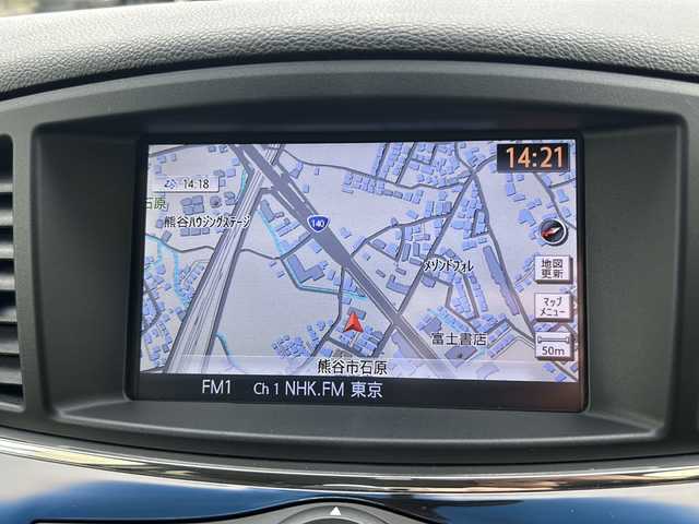 日産 エルグランド 250ハイウェイスター 埼玉県 2015(平27)年 14.7万km ブリリアントホワイトパール (株)IDOMが運営する【じしゃロン熊谷店】の自社ローン専用車両になりますこちらは現金またはオートローンご利用時の価格です。自社ローンご希望の方は別途その旨お申付け下さい/純正HDDナビ/　CD/DVD/DTV/Bluetooth/USB/アラウンドビューモニター/両側パワースライドドア/ハーフレザーシート/純正フロアマット/クルーズコントロール/ビルトインETC/スマートキー/ステアリングスイッチ/ヒッチメンバー付