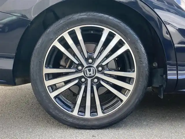 ホンダ オデッセイ アブソルート EX 静岡県 2015(平27)年 8.8万km プレミアムヴィーナスブラックP Honda SENSING/純正ナビ（VXM-152VFi）/   AM FM CD DVD Bluetooth SD　/フルセグTV/バックカメラ/ETC/アダプティブクルーズコントロール/ブラインドスポットモニタリング/運転席パワーシート/2列目プレミアムクレードルシート/オットマン/LEDヘッドライト/LEDルームランプ/パドルシフト/フロントフォグランプ/コンフォートビューパッケージ/純正18インチアルミホイール/スマートキー