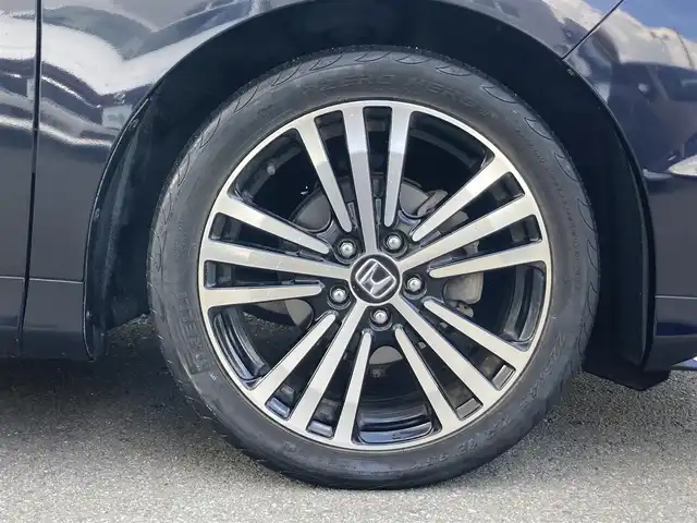 ホンダ オデッセイ アブソルート EX 静岡県 2015(平27)年 8.8万km プレミアムヴィーナスブラックP Honda SENSING/純正ナビ（VXM-152VFi）/   AM FM CD DVD Bluetooth SD　/フルセグTV/バックカメラ/ETC/アダプティブクルーズコントロール/ブラインドスポットモニタリング/運転席パワーシート/2列目プレミアムクレードルシート/オットマン/LEDヘッドライト/LEDルームランプ/パドルシフト/フロントフォグランプ/コンフォートビューパッケージ/純正18インチアルミホイール/スマートキー