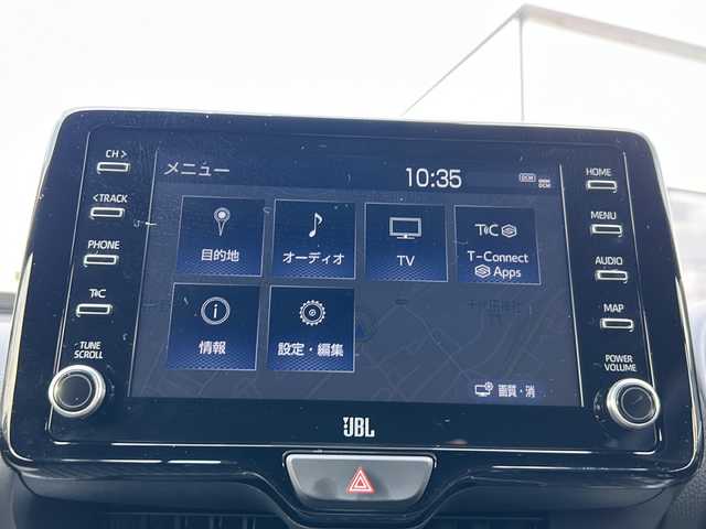 トヨタ ＧＲヤリス RZ ハイパフォーマンス 大阪府 2021(令3)年 1万km スーパーホワイトⅡ １オーナー　ＪＢＬ　衝突軽減　８型ディスプレイオーディオ　フルセグ　ハーフレザー　レーダークルコン　ヘッドアップディスプレイ　ヒートシーター　ハンドルヒーター　　社外レーダー探知機　ターボ　純正18アルミ　カーボンルーフ　カーボンパネル　プッシュスタート　前後ドラレコ　ビルドインＥＴＣ２．０　バックカメラ　LEDヘッドライト　