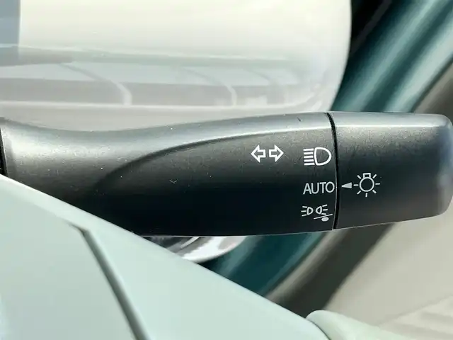 スズキ スペーシア HYBRID X 静岡県 2021(令3)年 2.5万km オフブルーメタリック/ホワイト2トーン 8インチナビ（CD/DVD/BT/フルセグ）/全方位カメラ/ドライブレコーダー前後/ETC/オートエアコン/スマートキー/スペアキー1本/レーダークルーズコントロール/USB入力端子/純正フロアマット/D席シートヒーター/両側パワースライドドア/ABS/横滑り防止装置/コーナーセンサー/レーンキープアシスト/オートライト/オートマチックハイビーム/盗難防止装置/LEDヘッドライト/W+サイドエアバック/衝突軽減システム/ヘッドアップディスプレイ/エンジンスタートボタン/パワーウィンドウ/パワーステアリング