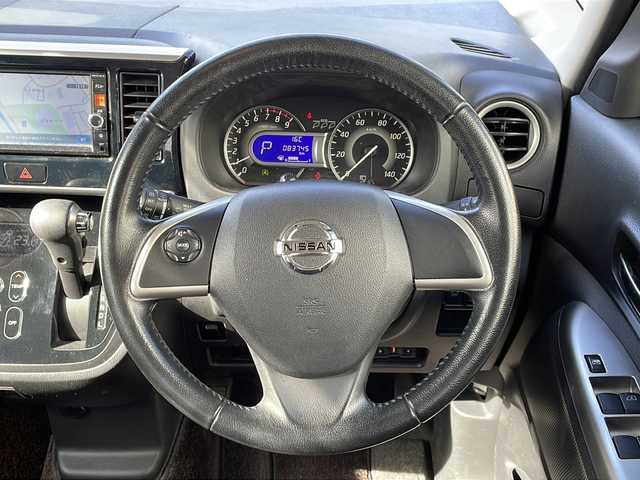 日産 デイズ ルークス ハイウェイスターX Gパッケージ 青森県 2014(平26)年 8.4万km ホワイトパール ・4WD/・純正ナビ/・全方位カメラ/・フルセグTV/・Bluetooth/・両側パワースライドドア/・エンジンスターター/・スマートキー/・シートヒーター/・ETC/・純正15AW/・純正フォグ/・オートライト/・保証書・取説あり