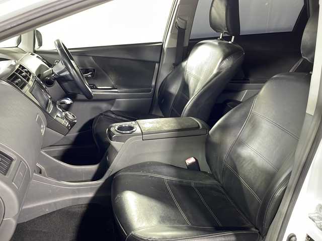 トヨタ プリウス α S チューンブラック 沖縄県 2014(平26)年 18.8万km ホワイトパールクリスタルシャイン 禁煙車/純正7インチナビ/AM/FM/CD/DVD/フルセグTV/Bluetooth/バックカメラ/モデリスタエアロ/ステアリングリモコン/ビルトインETC/カーテンエアバッグ/社外17インチアルミホイール/カーテンエアバッグ/ドアバイザー/純正フロアマット/LEDヘッドライト/プッシュスタート/スペアキー有/ABS