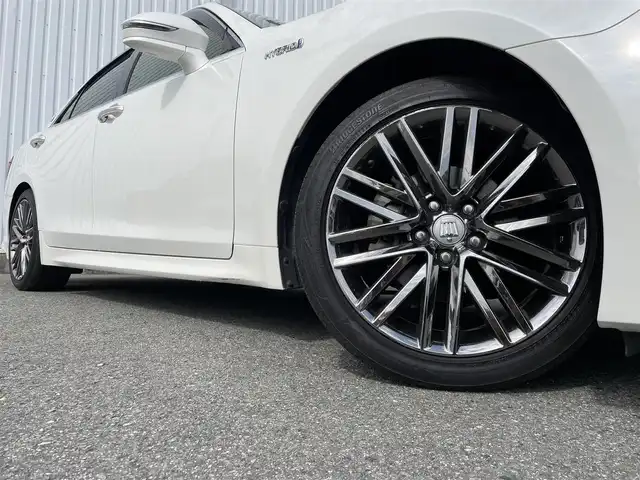 トヨタ クラウン ハイブリッド アスリートS 福岡県 2016(平28)年 6.8万km ホワイトパールクリスタルシャイン メーカーナビ/フルセグTV/CD/DVD/BT/SD/AUX/バックカメラ/クルーズコントロール/前席シートヒーター/ステアリングヒーター/前席パワーシート/ＬＥＤオートライト/フォグランプ/純正ＡＷ/ビルトインＥＴＣ
