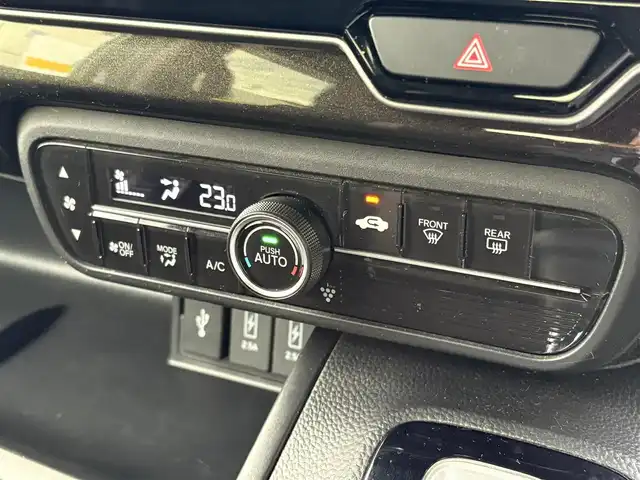 ホンダ Ｎ ＢＯＸ カスタム G L ホンダセンシング 三重県 2018(平30)年 4.8万km クリスタルブラックパール ♪ワンオーナー/♪走行47829Km/ホンダセンシング /・衝突軽減ブレーキ(CMBS)/・誤発進抑制機能/・後方誤発進抑制機能/・歩行者事故低減ステアリング/・アダプティブクルーズコントロール/・LKAS(車線維持支援システム)/・路外逸脱抑制機能/・先行車発進お知らせ機能/・標識認識機能/・オートハイビーム/スマートキー×2/プッシュスタート/パワースライドドア/アイドリングストップ/社外ナビ/・USB・CD・SD録音/・フルセグ・DVD再生/・Bluetoothオーディオ/・バックカメラ/USBポート(充電)×2/純正14インチAW/LEDヘッドライト/LEDフォグライト/オートライト/ウィンカーミラー/電格ミラー/ビルトインETC/ステアリングスイッチ/プライバシーガラス/フロアマット/ドアバイザー/サイド/カーテンエアバック