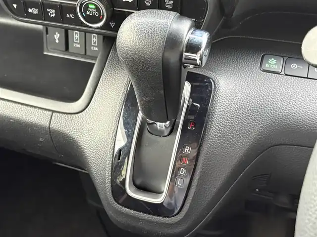 ホンダ Ｎ ＢＯＸ カスタム G L ホンダセンシング 三重県 2018(平30)年 4.8万km クリスタルブラックパール ♪ワンオーナー/♪走行47829Km/ホンダセンシング /・衝突軽減ブレーキ(CMBS)/・誤発進抑制機能/・後方誤発進抑制機能/・歩行者事故低減ステアリング/・アダプティブクルーズコントロール/・LKAS(車線維持支援システム)/・路外逸脱抑制機能/・先行車発進お知らせ機能/・標識認識機能/・オートハイビーム/スマートキー×2/プッシュスタート/パワースライドドア/アイドリングストップ/社外ナビ/・USB・CD・SD録音/・フルセグ・DVD再生/・Bluetoothオーディオ/・バックカメラ/USBポート(充電)×2/純正14インチAW/LEDヘッドライト/LEDフォグライト/オートライト/ウィンカーミラー/電格ミラー/ビルトインETC/ステアリングスイッチ/プライバシーガラス/フロアマット/ドアバイザー/サイド/カーテンエアバック