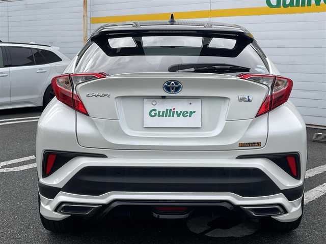 トヨタ Ｃ－ＨＲ ハイブリッド 1．8G 愛媛県 2019(令1)年 5.3万km ブラック/ホワイトパールクリスタルシャイン 2トーン 純正メモリナビ（ＤＴＶ.BT.DISC.ラジオ）/モデリスタフルエアロ/レーダークルーズコントロール/純正アルミ/シートカバー/ＢＳＭ/オートライト/オートハイビーム/ＨＤＭＩ/ブレーキホールド/スペアキーあり