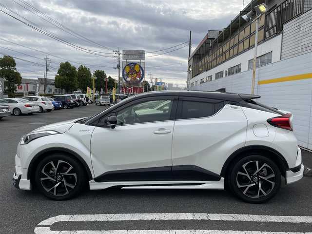 トヨタ Ｃ－ＨＲ ハイブリッド 1．8G 愛媛県 2019(令1)年 5.3万km ブラック/ホワイトパールクリスタルシャイン 2トーン 純正メモリナビ（ＤＴＶ.BT.DISC.ラジオ）/モデリスタフルエアロ/レーダークルーズコントロール/純正アルミ/シートカバー/ＢＳＭ/オートライト/オートハイビーム/ＨＤＭＩ/ブレーキホールド/スペアキーあり