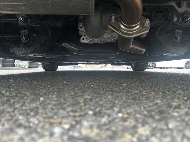 マツダ ロードスター S スペシャルパッケージ 岐阜県 2015(平27)年 2.6万km アークティックホワイト 社外スポーツマフラー/純正メーカーナビ/ワンセグTV/AM/FM/Bluetooth/バックカメラ/ETC/プッシュスタート/スマートキー/横滑り防止装置/純正フロアマット