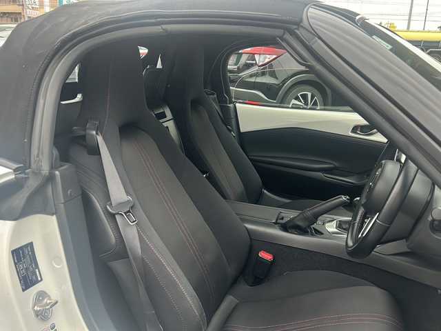 マツダ ロードスター S スペシャルパッケージ 岐阜県 2015(平27)年 2.6万km アークティックホワイト 社外スポーツマフラー/純正メーカーナビ/ワンセグTV/AM/FM/Bluetooth/バックカメラ/ETC/プッシュスタート/スマートキー/横滑り防止装置/純正フロアマット