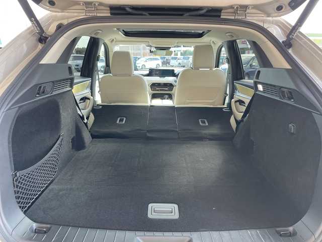 マツダ ＣＸ－６０ XD HV プレミアムモダン 愛知県 2023(令5)年 2.6万km プラチナクォーツメタリック プレミアムサウンドBOSE/純正12.4型ナビ SDカードなし/全方位カメラ/サンルーフ/レーダークルーズコントロール/シートヒーター全席/エアシート/バックカメラ/電動リアゲート/パワーシート/ヘッドアップディスプレイ/コーナーセンサー/純正アルミホイール/ブラインドスポットモニター/LEDヘッドライト/パドルシフト/ステアリングヒーター/オートマチックハイビーム/ワイヤレス充電機/衝突軽減システム/フルセグ/Bluetooth/ステアリングスイッチ/スマートキー/プッシュスタート