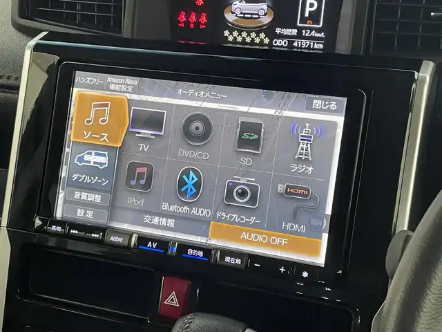 ダイハツ トール カスタムG ターボ 埼玉県 2021(令3)年 4.2万km ブラックマイカメタリック/コンパーノレッド スマートアシスト　純正９インチナビ　パノラマモニター　ビルトインＥＴＣ２．０　ドライブレコーダー　アダプティブクルーズコントロール　純正アルミホイール　スマートキー　オートライト　ＬＥＤライト　地デジ