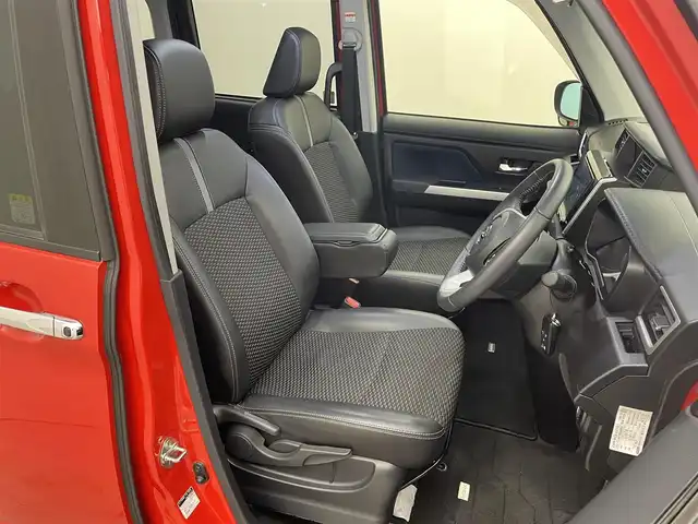 ダイハツ トール カスタムG ターボ 埼玉県 2021(令3)年 4.2万km ブラックマイカメタリック/コンパーノレッド スマートアシスト　純正９インチナビ　パノラマモニター　ビルトインＥＴＣ２．０　ドライブレコーダー　アダプティブクルーズコントロール　純正アルミホイール　スマートキー　オートライト　ＬＥＤライト　地デジ