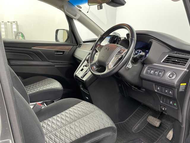 三菱 デリカＤ：５ G パワーパッケージ 道央・札幌 2019(平31)年 4.6万km アイガーグレーM/ダイヤモンドブラックマイカ ・4WD/ディーゼルターボ/・衝突被害軽減ブレーキ/・社外ナビ/・フルセグ/BT/DVD/SD）/・バックカメラ/・両側パワースライドドア/・パワーバックドア/・レーダークルーズコントロール/・LEDオートライト/オートハイビーム/・フォグランプ/・パワーシート/シートヒーター/・パドルシフト/・スマートキー×２/・純正エンジンスターター/・ドライブレコーダー前方/・純正AW付き夏タイヤ積込/・ETC