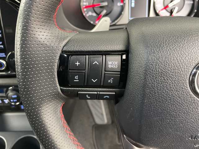 トヨタ ハイラックス Z GRスポーツ 道央・札幌 2023(令5)年 3.5万km アティチュードブラックマイカ ・４WD　/ディーゼルターボ/・寒冷地仕様　/社外JBLスピーカー/・GRドレスアップマフラー/GRマッドフラップ/・GRスポーツサイドバイザー/・社外サイドステップ/社外トノカバー/・トヨタセーフティセンス/・レーダークルーズコントロール/・プリクラッシュセーフティ/・純正8インチディスプレイオーディオ/・コネクトナビ.BT.フルセグ.USB/・パノラミックビューモニター/・ハーフレザーシート/パワーシート/・360度ドライブレコーダー/・LEDオートライト/ETC2.0/・パドルシフト/・スマートキー