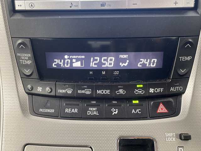 トヨタ ヴェルファイア 2．4Z 埼玉県 2012(平24)年 6.6万km グレーM 後席モニター　/純正HDDナビ　/（CD/DVD/HDD/BT）/バックカメラ　/フルセグＴＶ　/前後ドライブレコーダー　/ビルトインＥＴＣ　/両側パワースライドドア/コーナーセンサー　/オートライト　/キセノンヘッドライト/純正アルミホイール　/フロアマット　/フォグランプ/ドアバイザー