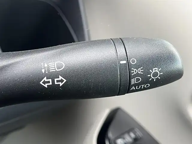 日産 デイズ ボレロ 香川県 2020(令2)年 3.8万km ホワイトパール 登録時走行距離：37867km/ディーラー純正ナビ/　CD BT フルセグTV/全方位カメラ/エマージェンシーブレーキ/クリアランスソナー/レーンキープアシスト/ハーフレザーシート/運転席シートリフター/ISOFIX/オートライト/レベライザヘッドライト/電動格納ウィンカーミラー/ドアバイザー/純正フロアマット/横滑り防止装置/アイドリングストップ/革巻きステアリング/ステアリングスイッチ/プッシュスタート/スマートキー