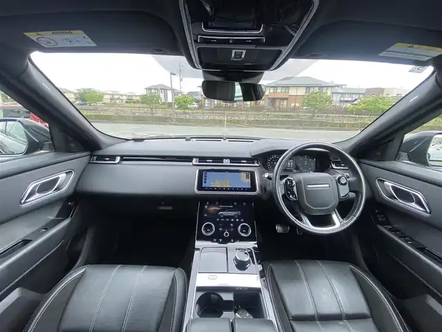 ランドローバー レンジローバーヴェラール Rダイナミック S 180PS 福岡県 2018(平30)年 5.7万km 黒 ・サンルーフ/・アダプティブクルーズコントロール/・純正HDDナビ/USB/Bluetooth/AppleCarPlay/・黒革シート/シートヒーター/・ETC/・純正20AW/・プッシュスタート/・スマートキー/・パワーシート/・LEDライト