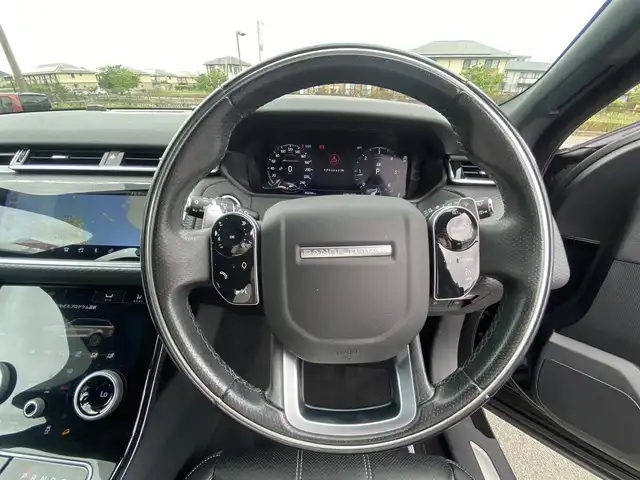 ランドローバー レンジローバーヴェラール Rダイナミック S 180PS 福岡県 2018(平30)年 5.7万km 黒 ・サンルーフ/・アダプティブクルーズコントロール/・純正HDDナビ/USB/Bluetooth/AppleCarPlay/・黒革シート/シートヒーター/・ETC/・純正20AW/・プッシュスタート/・スマートキー/・パワーシート/・LEDライト