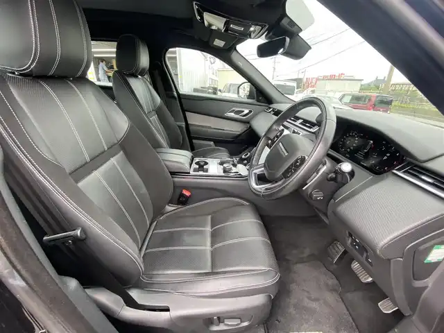 ランドローバー レンジローバーヴェラール Rダイナミック S 180PS 福岡県 2018(平30)年 5.7万km 黒 ・サンルーフ/・アダプティブクルーズコントロール/・純正HDDナビ/USB/Bluetooth/AppleCarPlay/・黒革シート/シートヒーター/・ETC/・純正20AW/・プッシュスタート/・スマートキー/・パワーシート/・LEDライト