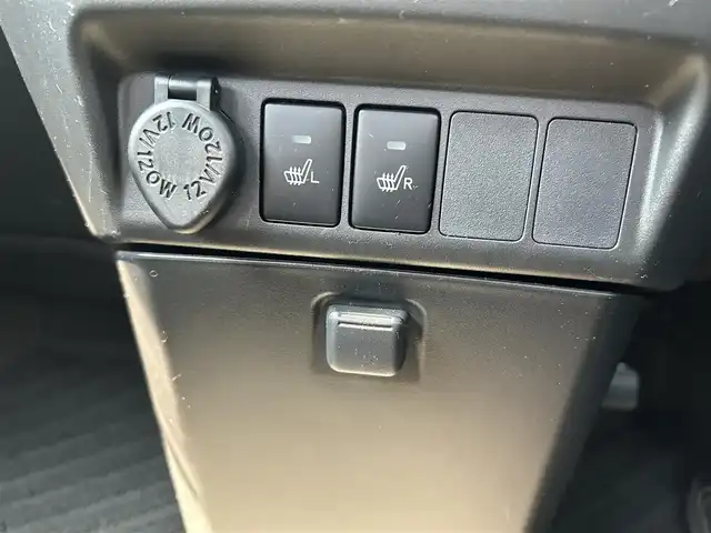 トヨタ タンク カスタムG 岡山県 2019(令1)年 6万km パールホワイトⅢ TRDエアロ/純正7型ナビ/(CD/DVD/BT/フルセグTV)/純正フリップダウンモニター/バックカメラ/衝突被害軽減システム/クルーズコントロール/両側パワースライドドア/横滑り防止装置/ETC/LEDヘッドライト/フォグランプ/オートライト/ウィンカーミラー/電動格納ミラー/純正アルミホイール/前席シートヒーター/ステアリングリモコン/コーナーセンサー前後/プッシュスタート/スマートキー/フロアマット/ドアバイザー