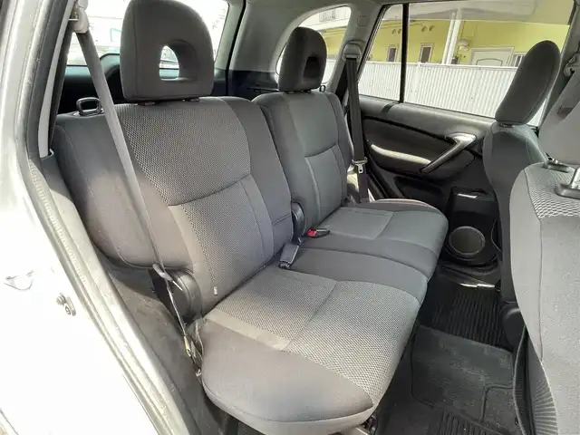 トヨタ ＲＡＶ４ L X Gパッケージ 神奈川県 2004(平16)年 9.4万km シルバーM ワンオーナー/純正ナビ/ETC/リモコンキー/純正フロアマット/純正AW/電格ミラー/ドアバイザー/取扱説明書/保証書