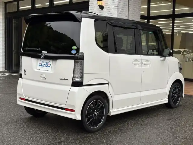 ホンダ Ｎ ＢＯＸ 2トーン カスタム SSパッケージ 高知県 2016(平28)年 7.4万km プレミアムホワイトパールⅡ (株)IDOMが運営する【じしゃロン高知店】の自社ローン専用車両になりますこちらは現金またはオートローンご利用時の価格です。自社ローンご希望の方は別途その旨お申付け下さい