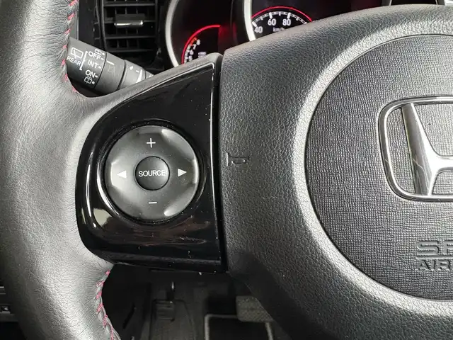 ホンダ Ｎ ＢＯＸ 2トーン カスタム SSパッケージ 高知県 2016(平28)年 7.4万km プレミアムホワイトパールⅡ (株)IDOMが運営する【じしゃロン高知店】の自社ローン専用車両になりますこちらは現金またはオートローンご利用時の価格です。自社ローンご希望の方は別途その旨お申付け下さい