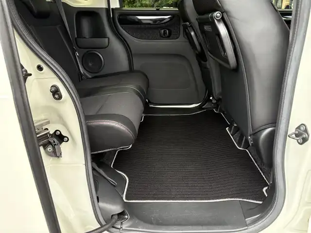 ホンダ Ｎ ＢＯＸ 2トーン カスタム SSパッケージ 高知県 2016(平28)年 7.4万km プレミアムホワイトパールⅡ (株)IDOMが運営する【じしゃロン高知店】の自社ローン専用車両になりますこちらは現金またはオートローンご利用時の価格です。自社ローンご希望の方は別途その旨お申付け下さい