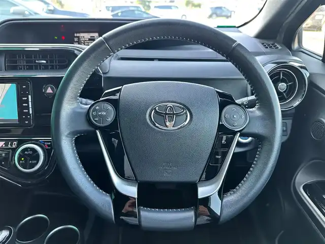 トヨタ アクア クロスオーバー グラム 宮城県 2019(令1)年 6.6万km オリーブマイカM ビューティパッケージ/・ナノイー/・シートヒーター/＝＝＝/セーフティセンス/・プリクラッシュセーフティ/・レーンディパーチャーアラート/・オートマチックハイビーム/先行車発進告知機能/インテリジェントクリアランスソナー/社外ナビ/・CD/DVD/・Bluetooth/・フルセグTV/バックカメラ/ETC/ドライブレコーダー/革巻きステアリング/オートライト/スマートキー/プッシュスタート/電動格納ミラー/ルーフレール/純正16インチAW/純正フロアマット/ドアバイザー/Wエアバッグ