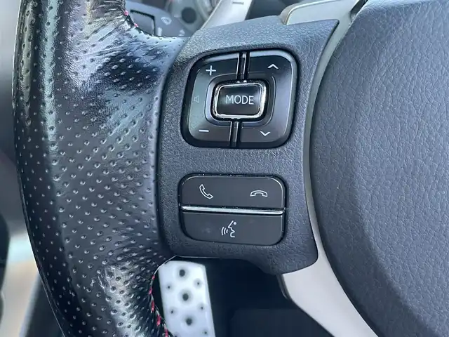 レクサス ＮＸ 200t Fスポーツ 長崎県 2016(平28)年 9.2万km ホワイトノーヴァガラスフレーク 登録時91546km/純正ナビ/Bluetooth/TV/DVD/AM.FM/ビルトインETC/バックカメラ/レーダークルーズコントロール/D＋N席パワーシート/シートヒーター/エアーシート/ステアリングヒーター/ガラスルーフ/電子パーキングブレーキ