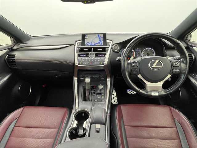 レクサス ＮＸ 200t Fスポーツ 熊本県 2016(平28)年 9.2万km ホワイトノーヴァガラスフレーク 禁煙車　/ガラスルーフ　/純正ナビ（ＣＤ・ＤＶＤ・フルセグ・ＢＴ・ＵＳＢ）/バックカメラ　/ビルトインＥＴＣ　/レーダークルーズコントロール/前後クリアランスソナー　/前席エアーシート　/前席シートヒーター　/ステアリングヒーター/前席パワーシート　/衝突軽減ブレーキ/レーンキープアシスト/横滑り防止/アイドリングストップ/パーキングアシスト/パワーバックドア/純正フロアマット/純正１８インチAW/オートライト/オートマチックハイビーム/LEDヘッドライト/フォグライト/スマートキー/プッシュスタート