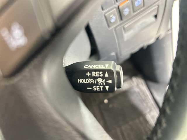 トヨタ アルファード S Cパッケージ 佐賀県 2021(令3)年 5.9万km ホワイトパールクリスタルシャイン 純正9インチディスプレイオーディオ/MIracast/Bluetooth/USB/バックカメラ/モデリスタエアロ/衝突被害軽減システム/レーダークルーズコントロール/レーンアシスト/パーキングサポートブレーキ/ロードサインアシスト/クリアランスソナー/先行車発進告知/横滑り防止装置/オートライト/オートハイビーム/LEDヘッドライト/LEDフォグライト/電子ぱーきんぐ/ブレーキホールド/前後ドライブレコーダ－/ビルトインETC/両側パワースライドドア/パワーバックドア/D＋N席パワーシート/D＋N席シートヒーター・エアシート/純正ドアバイザー/純正フロアマット/オットマン/後席サンシェード/D席メモリーシート/純正18インチAW/スマートキー/ISOFIX対応/合皮シート