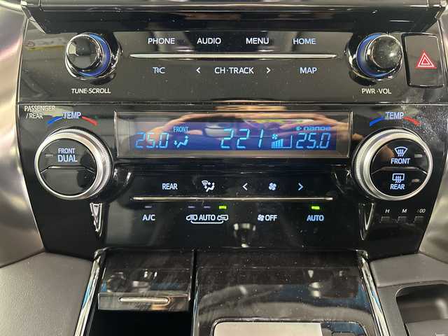 トヨタ アルファード S Cパッケージ 佐賀県 2021(令3)年 5.9万km ホワイトパールクリスタルシャイン 純正9インチディスプレイオーディオ/MIracast/Bluetooth/USB/バックカメラ/モデリスタエアロ/衝突被害軽減システム/レーダークルーズコントロール/レーンアシスト/パーキングサポートブレーキ/ロードサインアシスト/クリアランスソナー/先行車発進告知/横滑り防止装置/オートライト/オートハイビーム/LEDヘッドライト/LEDフォグライト/電子ぱーきんぐ/ブレーキホールド/前後ドライブレコーダ－/ビルトインETC/両側パワースライドドア/パワーバックドア/D＋N席パワーシート/D＋N席シートヒーター・エアシート/純正ドアバイザー/純正フロアマット/オットマン/後席サンシェード/D席メモリーシート/純正18インチAW/スマートキー/ISOFIX対応/合皮シート